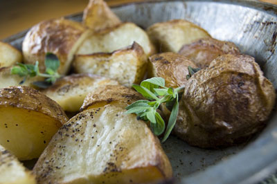 Wilting accents can ruin a food shoot. [Credit: Focal length: 28mm, Shutter speed: 1/125 sec., Aper