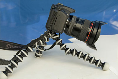 A flexible GorillaPod in action.