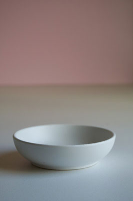 This test shot uses a pink foam core background. [Credit: Focal length: 55mm, Shutter speed: 1/250