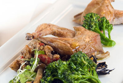 Poultry with congealed goo is far from appetizing. [Credit: Focal length: 32mm, Shutter speed: 1/12