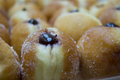 These sugared jelly pastries look divine. [Credit: Focal length: 50mm, Shutter speed: 1/50 sec., Ap